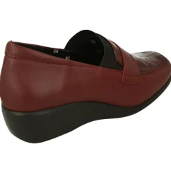 Mocasin De Comfort Class Con Elastico Y Bordon En Pala En Piel, Piso Aligerado Y Planta Anatomica Extraible