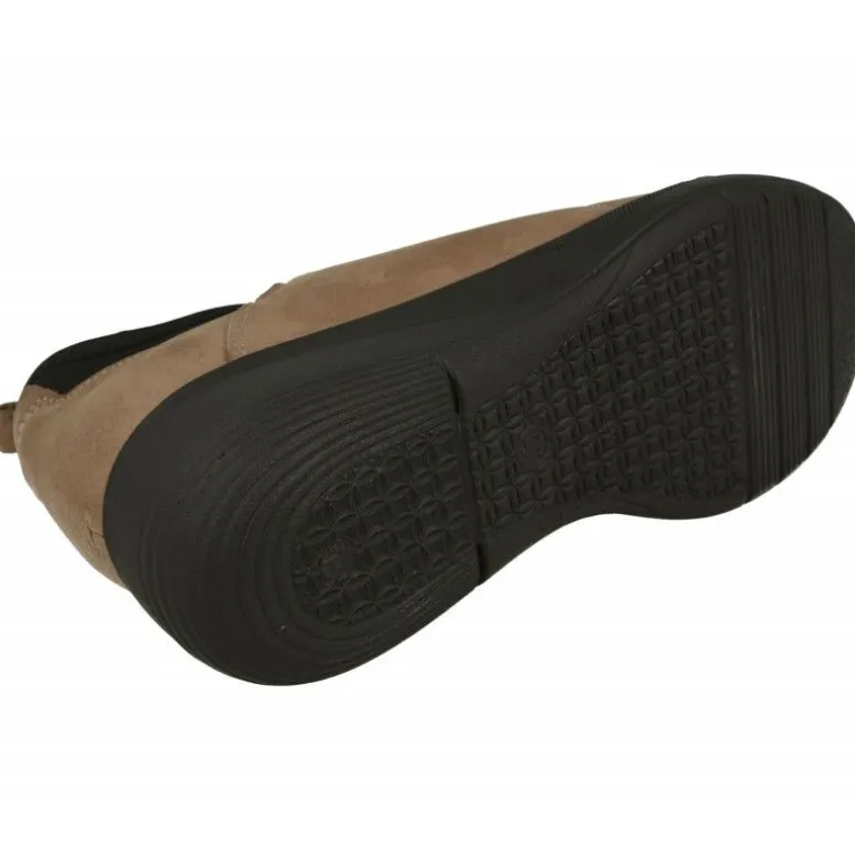 Mocasin De Comfort Class En Piel Nobuck Con Cordon Figurado E Interior Con Calcetin Elastico Y Piso Acolchado Y Amortiguado