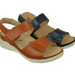 Sandalia De Baerchi Con Doble Tira De Velcro Ajustable En Piel Vacuna Y Piso De Poliuretano Con Planta Extraible