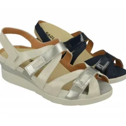 Sandalia De Calzamedi De Tiras Cruzadas Con Ajuste Por Velcro En Piel Combinada Con Charol, Planta Extraible Con Doble Cazoleta