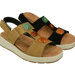 Sandalia De Comfort Class Con Elasticos Y Piedras En Pala, Piel Serraje Y Planta Antomica Extraible Con Piso De Cuna Corrida De